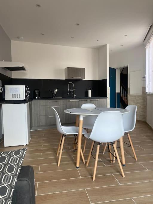 Le 102 De La Gare: Appartement Neuf Et Climatise Châlons-en-Champagne Εξωτερικό φωτογραφία